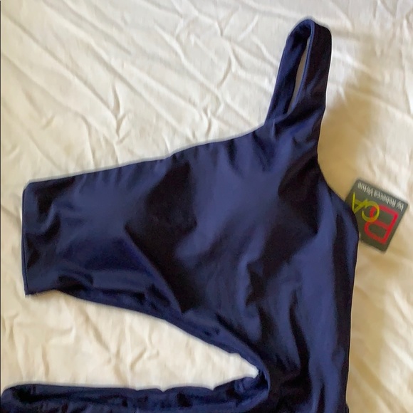 Rebecca Virtue size Large - Picture 4 of 8